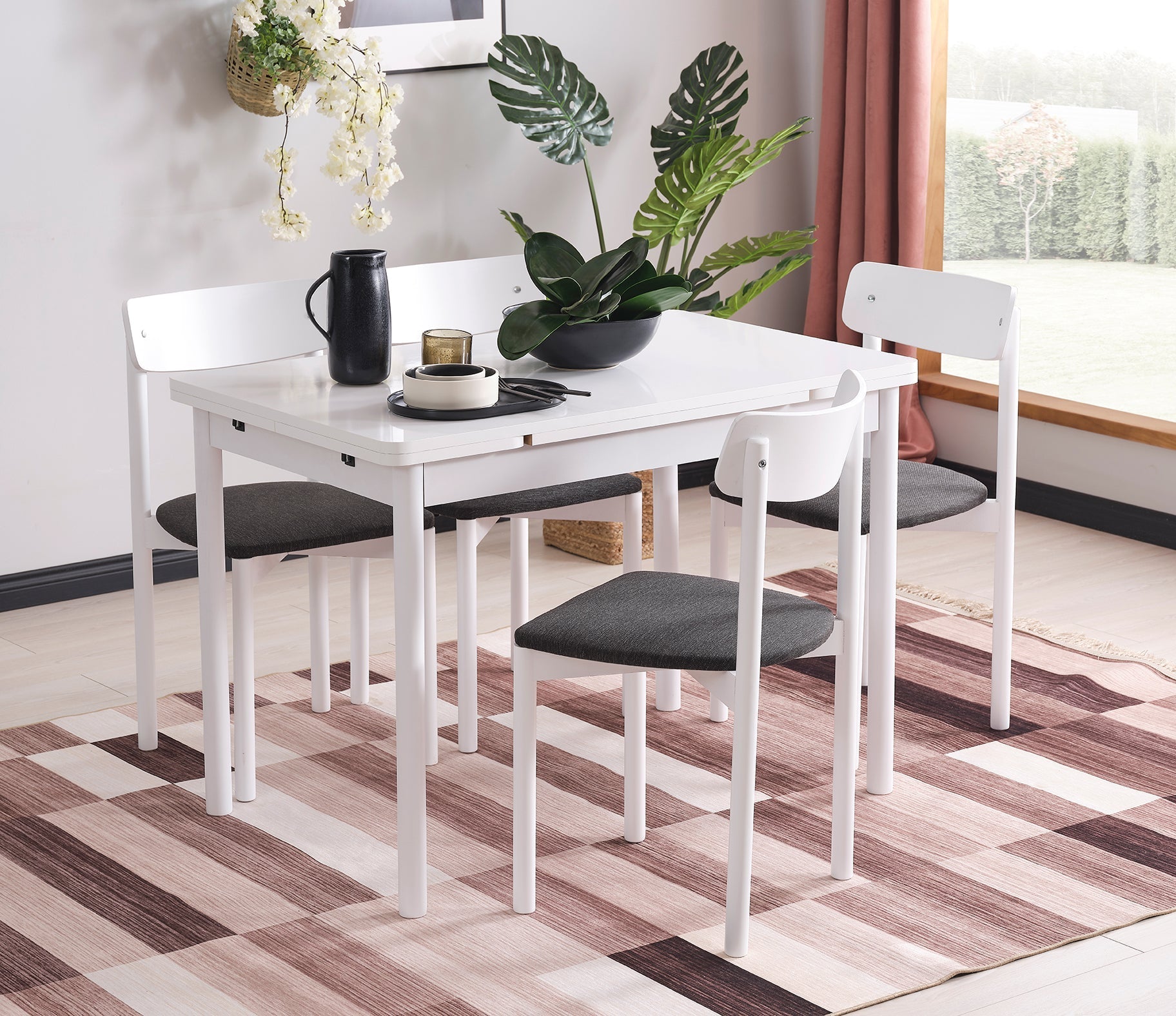 White Classic Extendable Dining Table Set
